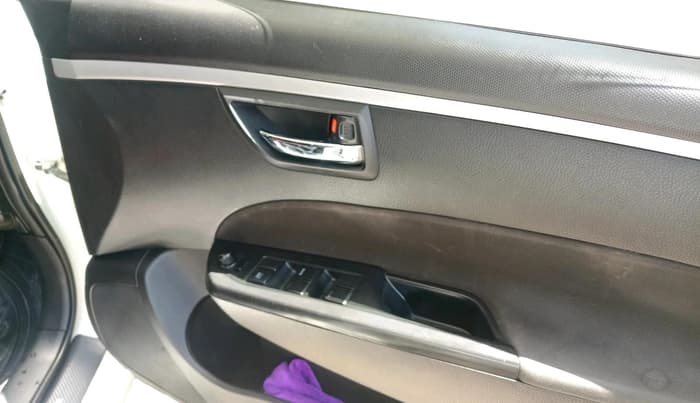 2017 Maruti Swift VXI, Petrol, Manual, 1,12,101 km, interior