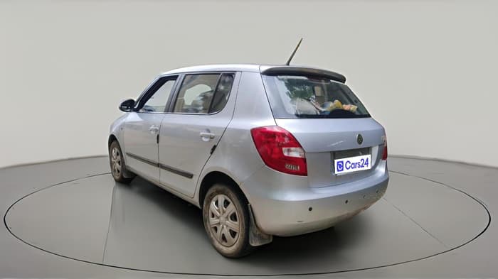 2011 Skoda Fabia AMBITION 1.2 MPI, Petrol, Manual, 1,03,749 km, exterior