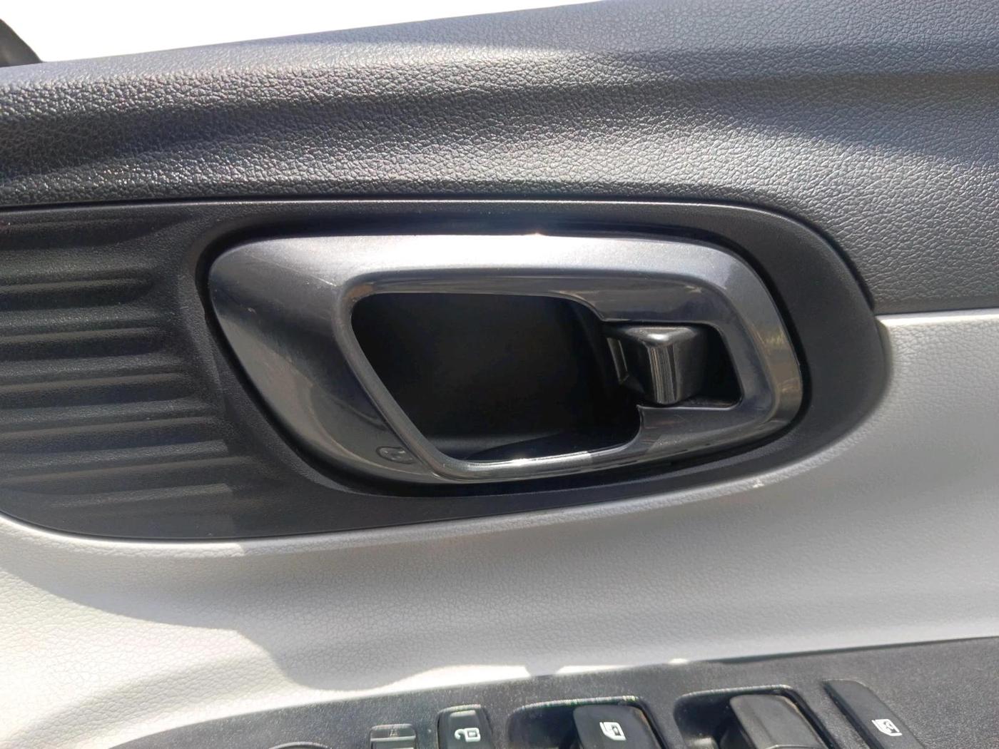 2025 Hyundai NEW I20 ASTA (O) 1.2 IVT, Petrol, Automatic, 11,617 km, interior