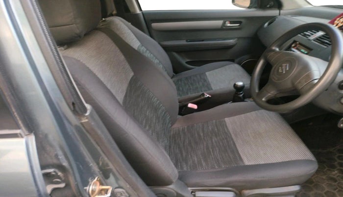2007 Maruti Swift ZXI 1.3, Petrol, Manual, 75,380 km, interior