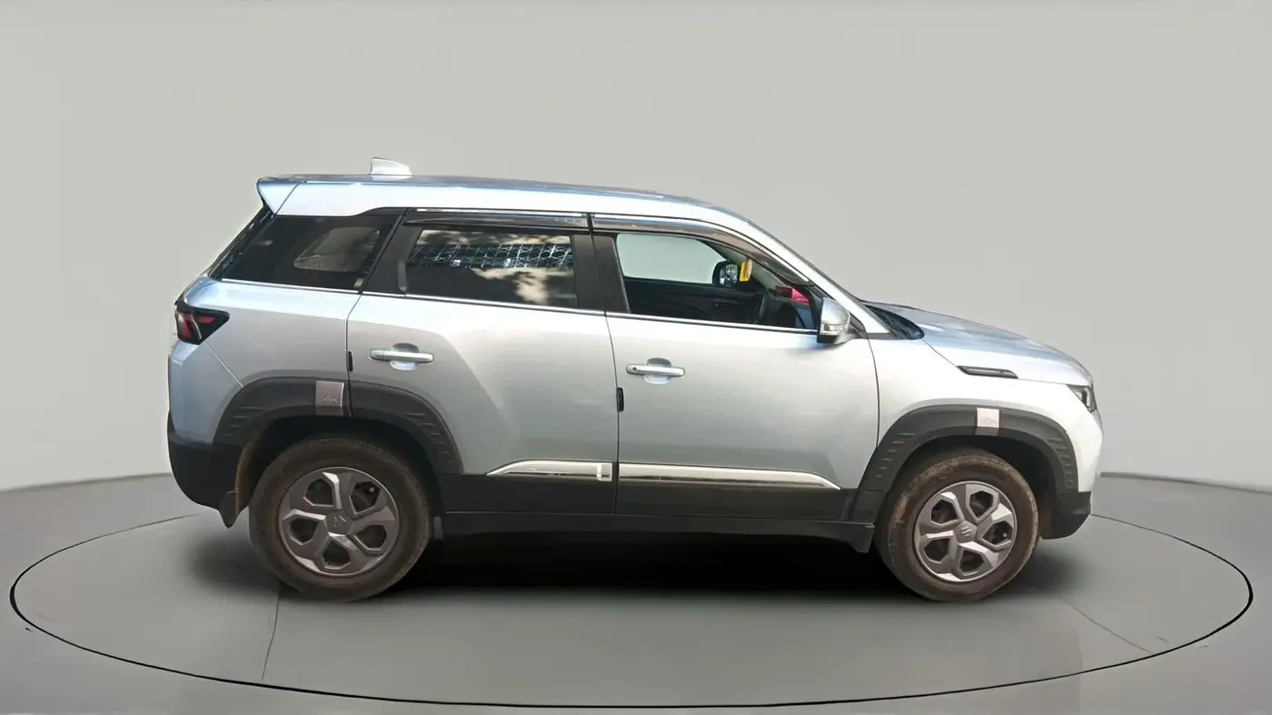2023 Maruti BREZZA LXI SMART HYBRID, Petrol, Manual, 22,040 km, exterior