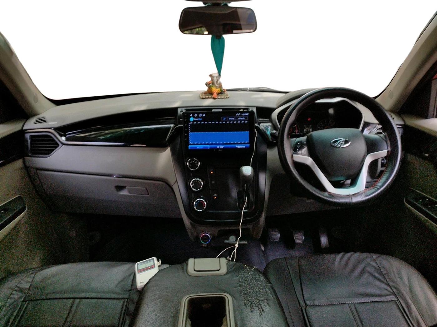 2016 Mahindra Kuv100 K8 6 STR, Petrol, Manual, 82,382 km, interior
