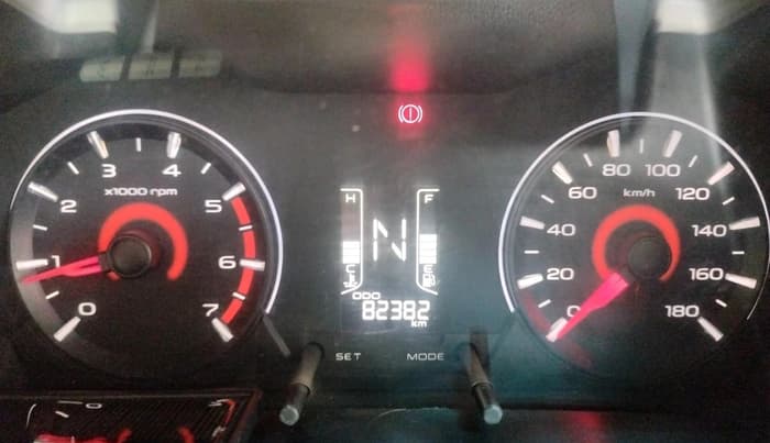2016 Mahindra Kuv100 K8 6 STR, Petrol, Manual, 82,382 km, interior