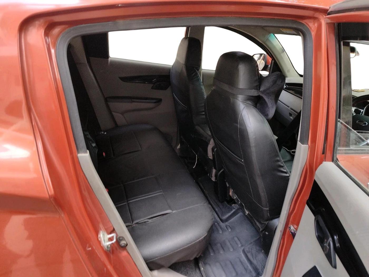 2016 Mahindra Kuv100 K8 6 STR, Petrol, Manual, 82,382 km, interior