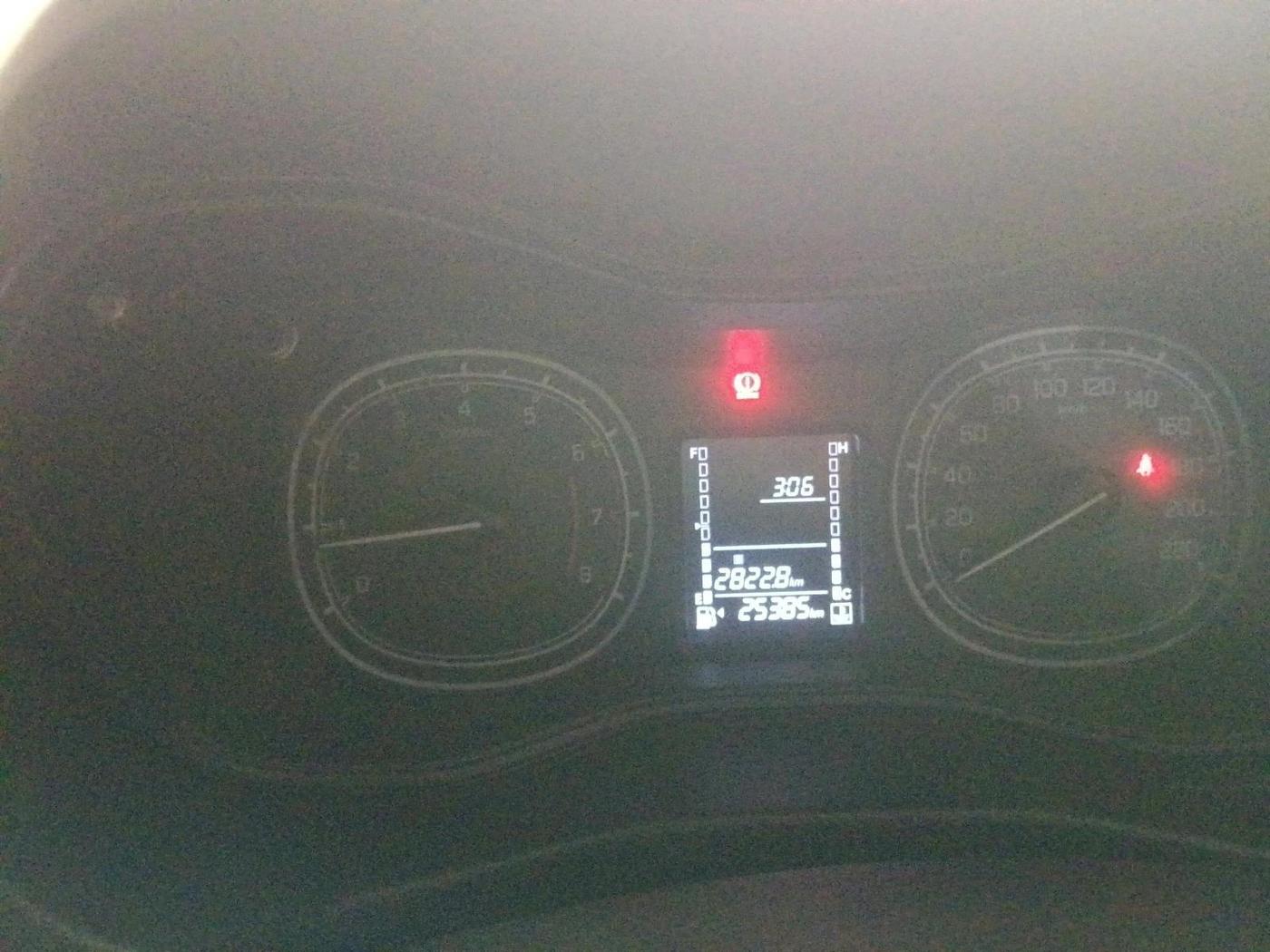 2020 Maruti Vitara Brezza VXI, Petrol, Manual, 25,385 km, interior