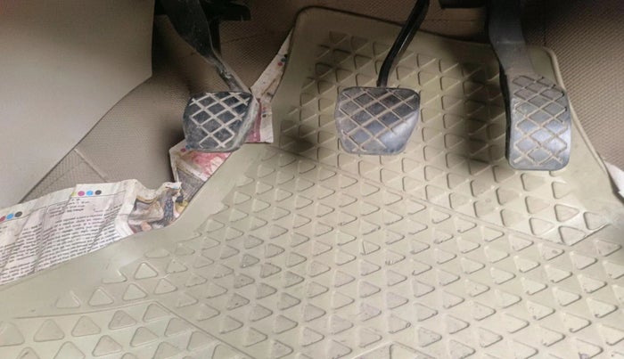 2013 Volkswagen Vento HIGHLINE DIESEL 1.6, Diesel, Manual, 1,45,700 km, interior