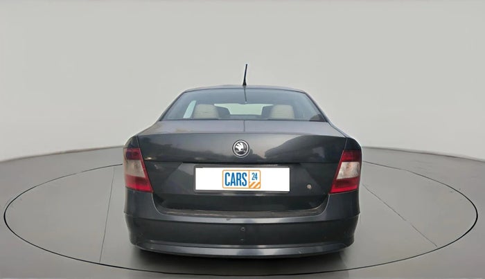 2016 Skoda Rapid AMBITION 1.5 TDI AT, Diesel, Automatic, 1,40,320 km, exterior