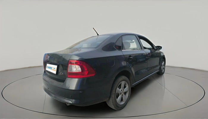 2016 Skoda Rapid AMBITION 1.5 TDI AT, Diesel, Automatic, 1,40,320 km, exterior