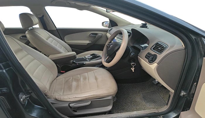 2016 Skoda Rapid AMBITION 1.5 TDI AT, Diesel, Automatic, 1,40,320 km, interior