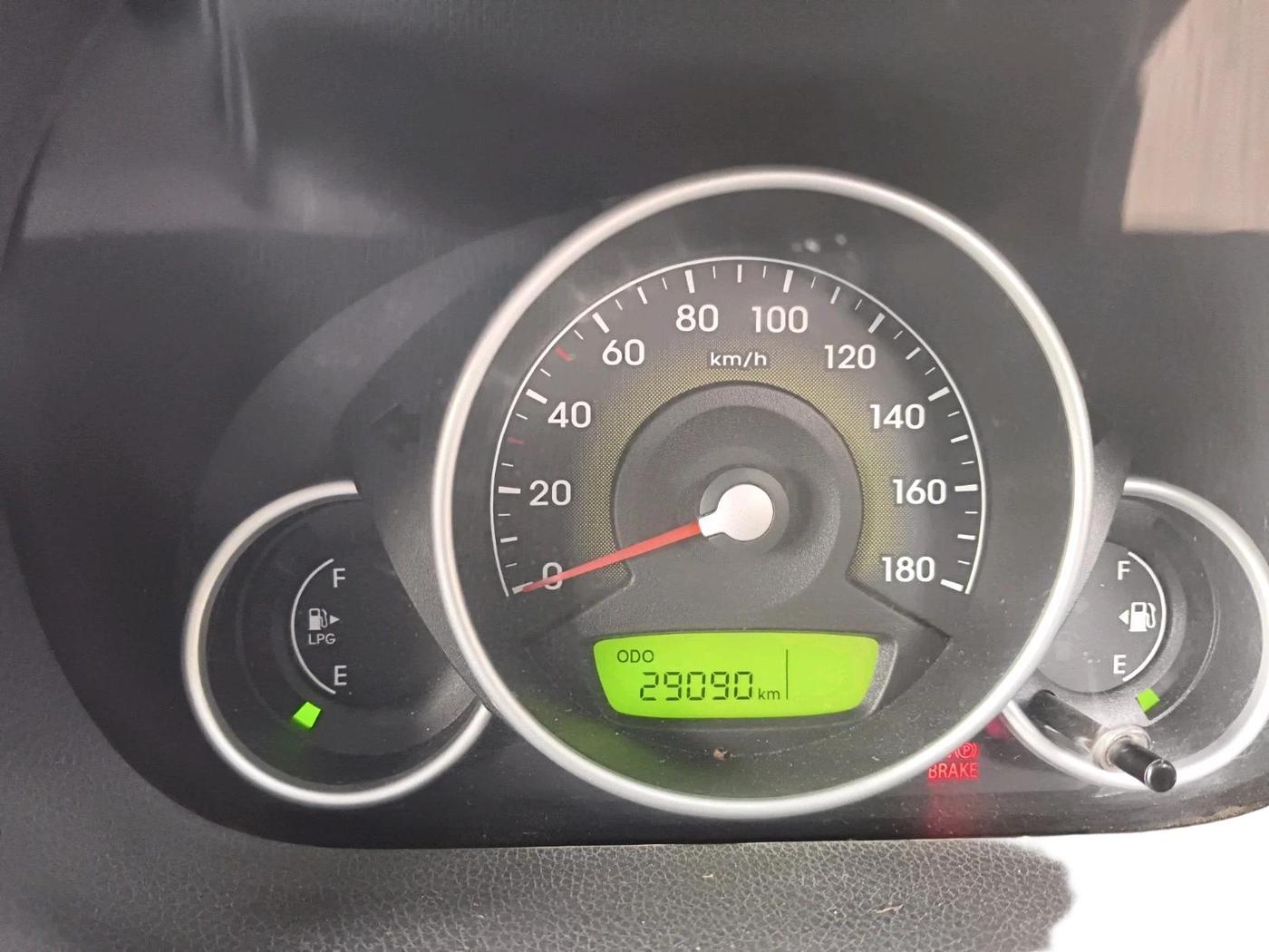 2012 Hyundai Eon MAGNA + LPG, Petrol, Manual, 29,090 km, interior