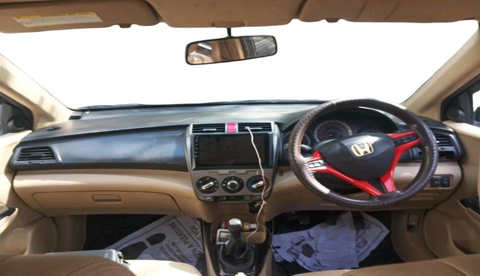 2013 Honda City 1.5L I-VTEC V MT, CNG, Manual, 1,57,290 km, interior