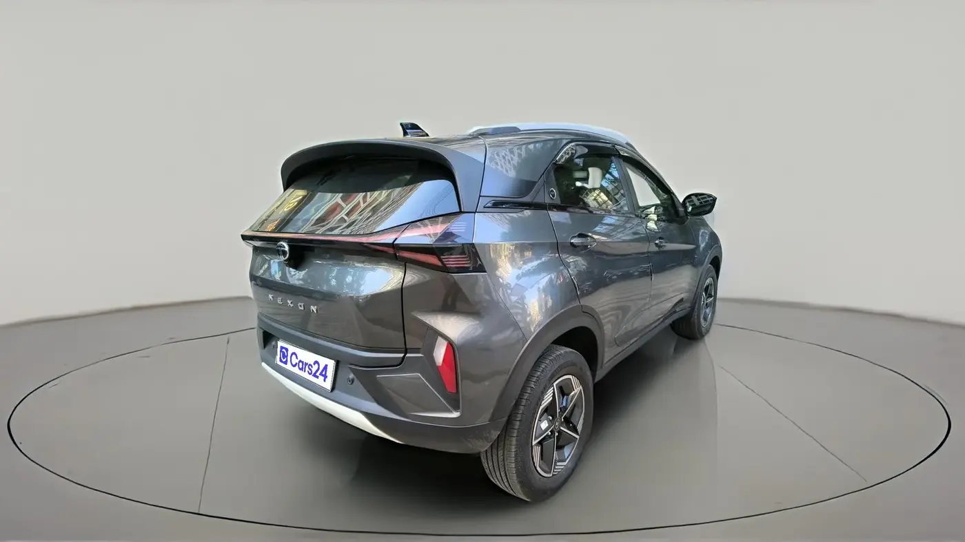 2024 Tata NEXON CREATIVE+ SUNROOF AMT 1.2 PETROL, Petrol, Automatic, 8,448 km, exterior