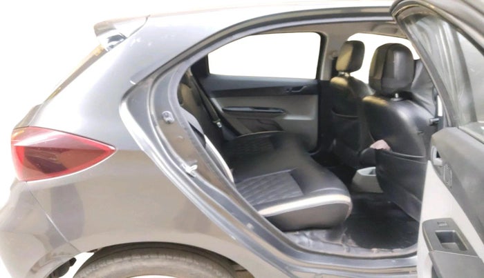 2022 Tata Tiago XT CNG, CNG, Manual, 40,814 km, interior