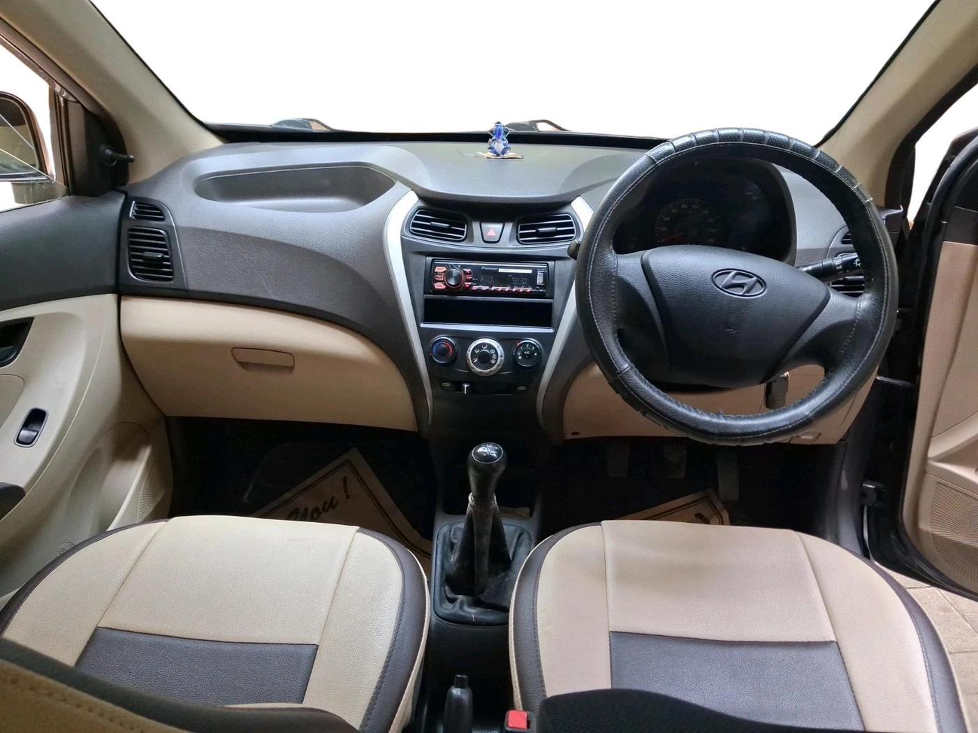 2017 Hyundai Eon ERA +, Petrol, Manual, 26,813 km, interior