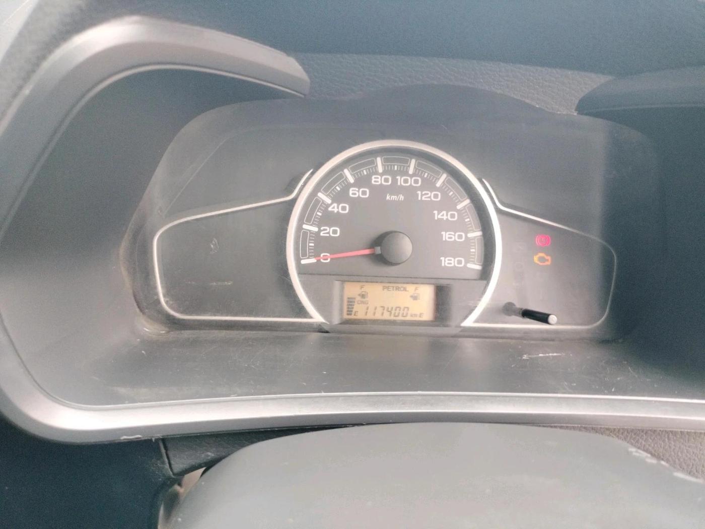 2014 Maruti Alto K10 LXI, CNG, Manual, 1,17,400 km, interior