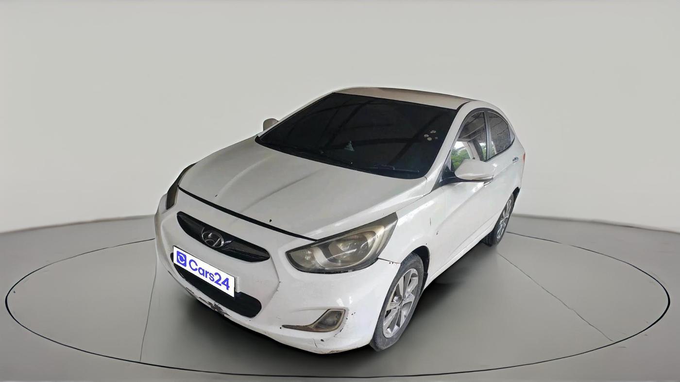 2013 Hyundai Verna FLUIDIC 1.6 CRDI SX OPT, Diesel, Manual, 1,73,871 km, exterior