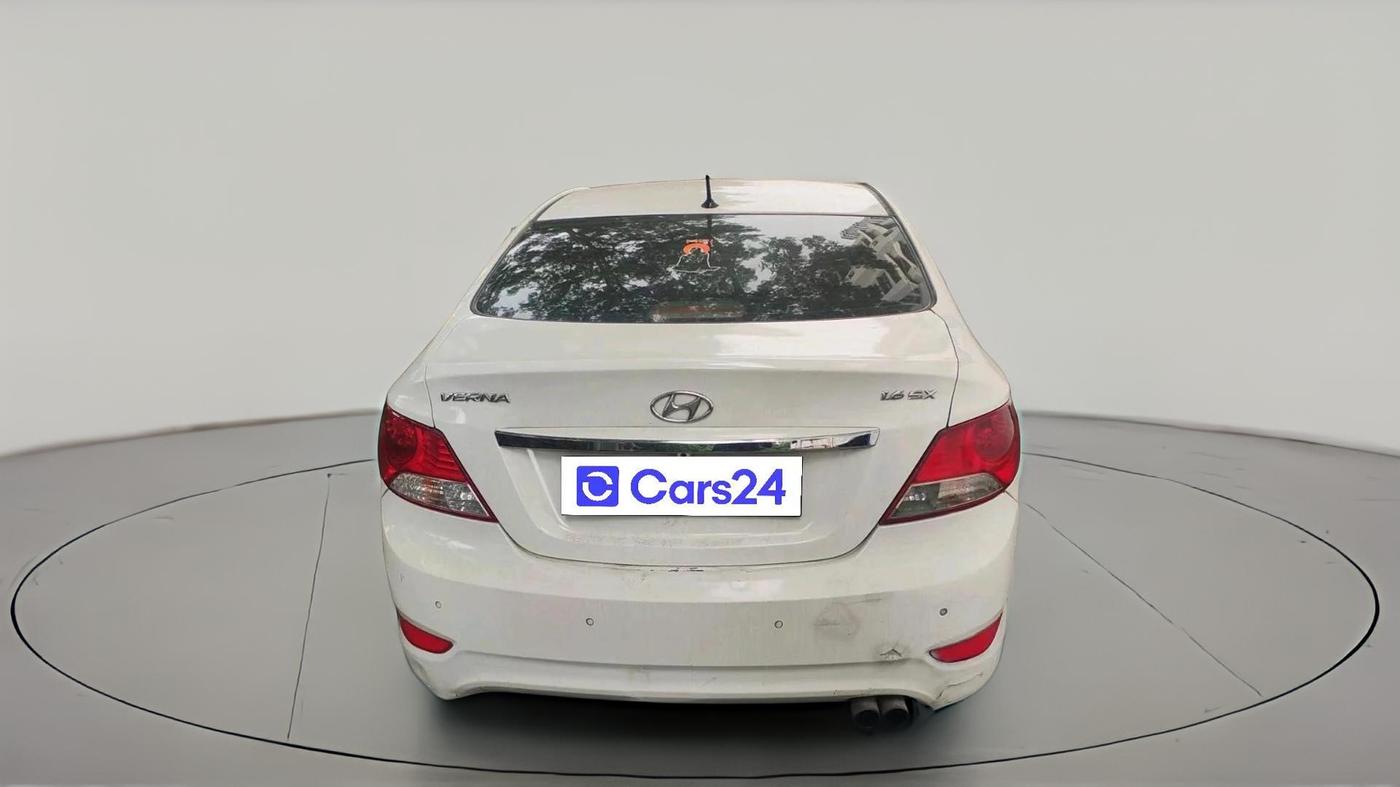 2013 Hyundai Verna FLUIDIC 1.6 CRDI SX OPT, Diesel, Manual, 1,73,871 km, exterior