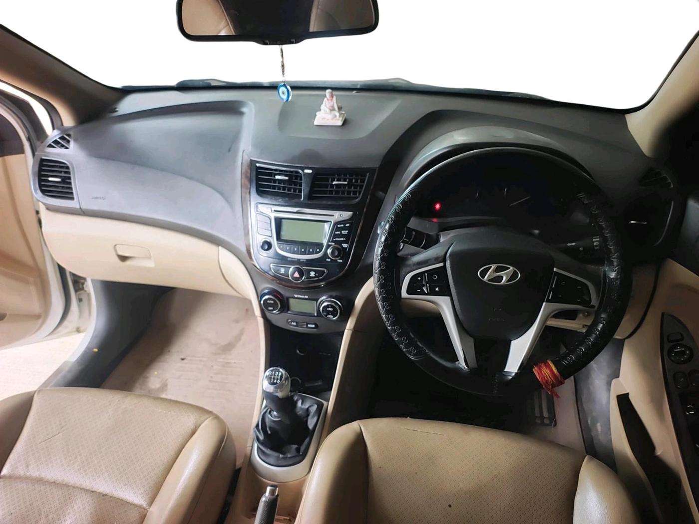 2013 Hyundai Verna FLUIDIC 1.6 CRDI SX OPT, Diesel, Manual, 1,73,871 km, interior