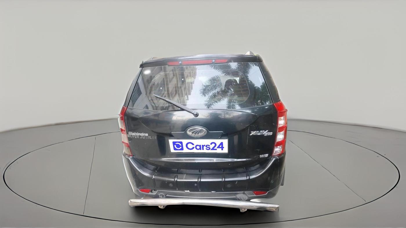 2015 Mahindra XUV500 W6, Diesel, Manual, 2,89,660 km, exterior