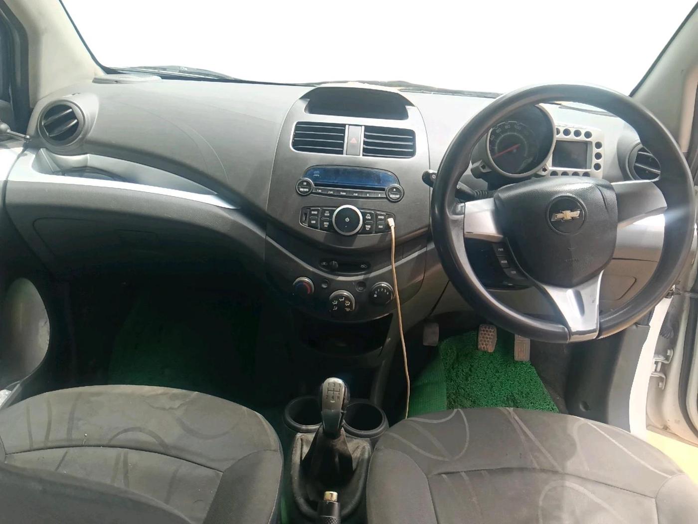 2015 Chevrolet Beat LT DIESEL, Diesel, Manual, 1,16,437 km, interior