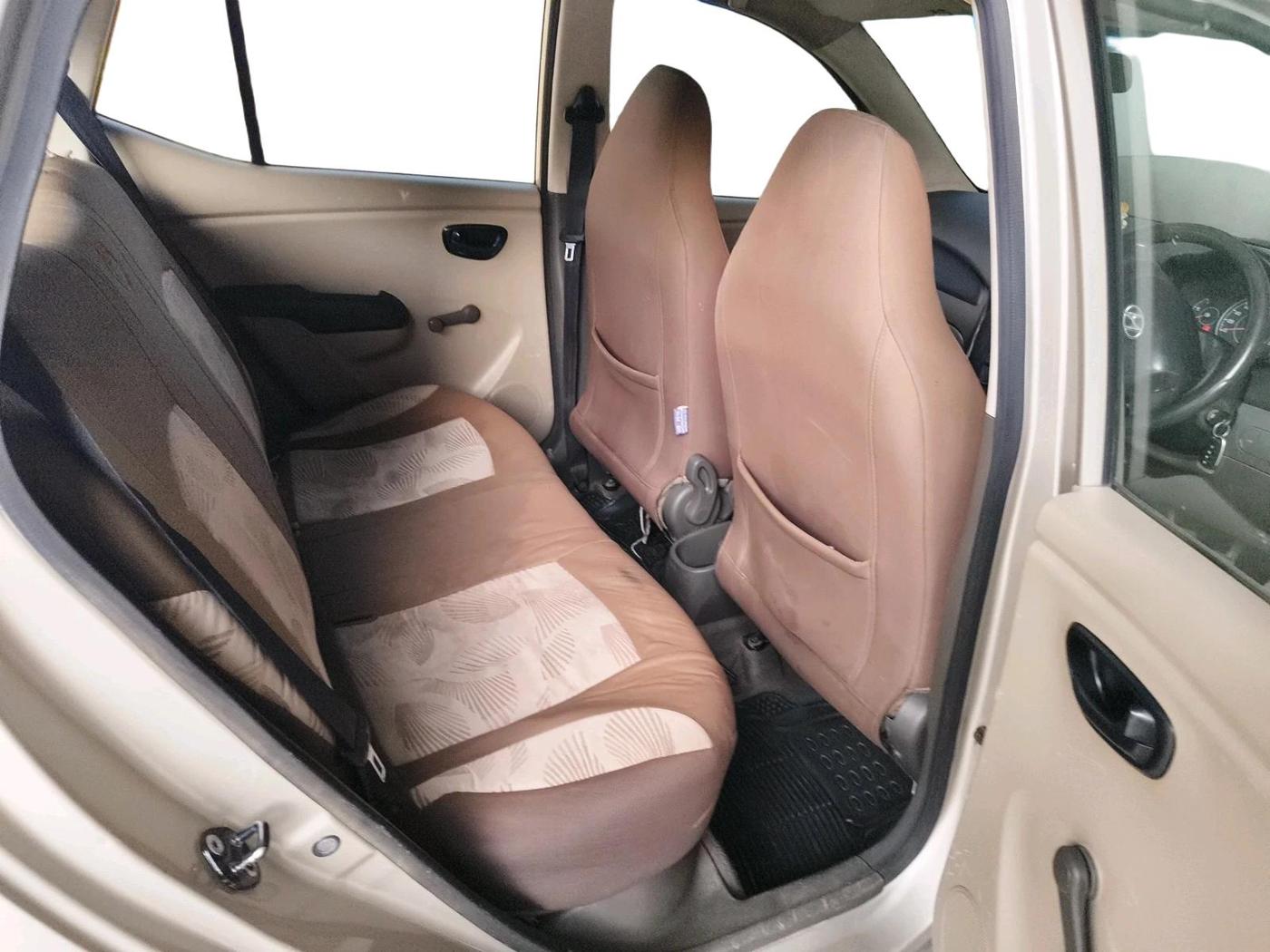 2012 Hyundai i10 ERA 1.1, Petrol, Manual, 1,33,983 km, interior