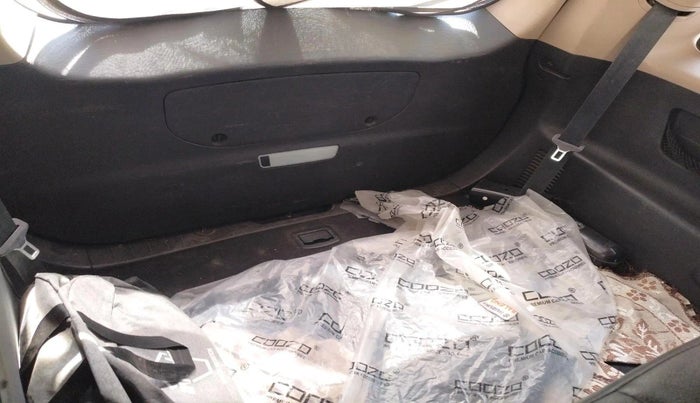 2014 Mahindra XUV500 W6, Diesel, Manual, 1,29,348 km, interior