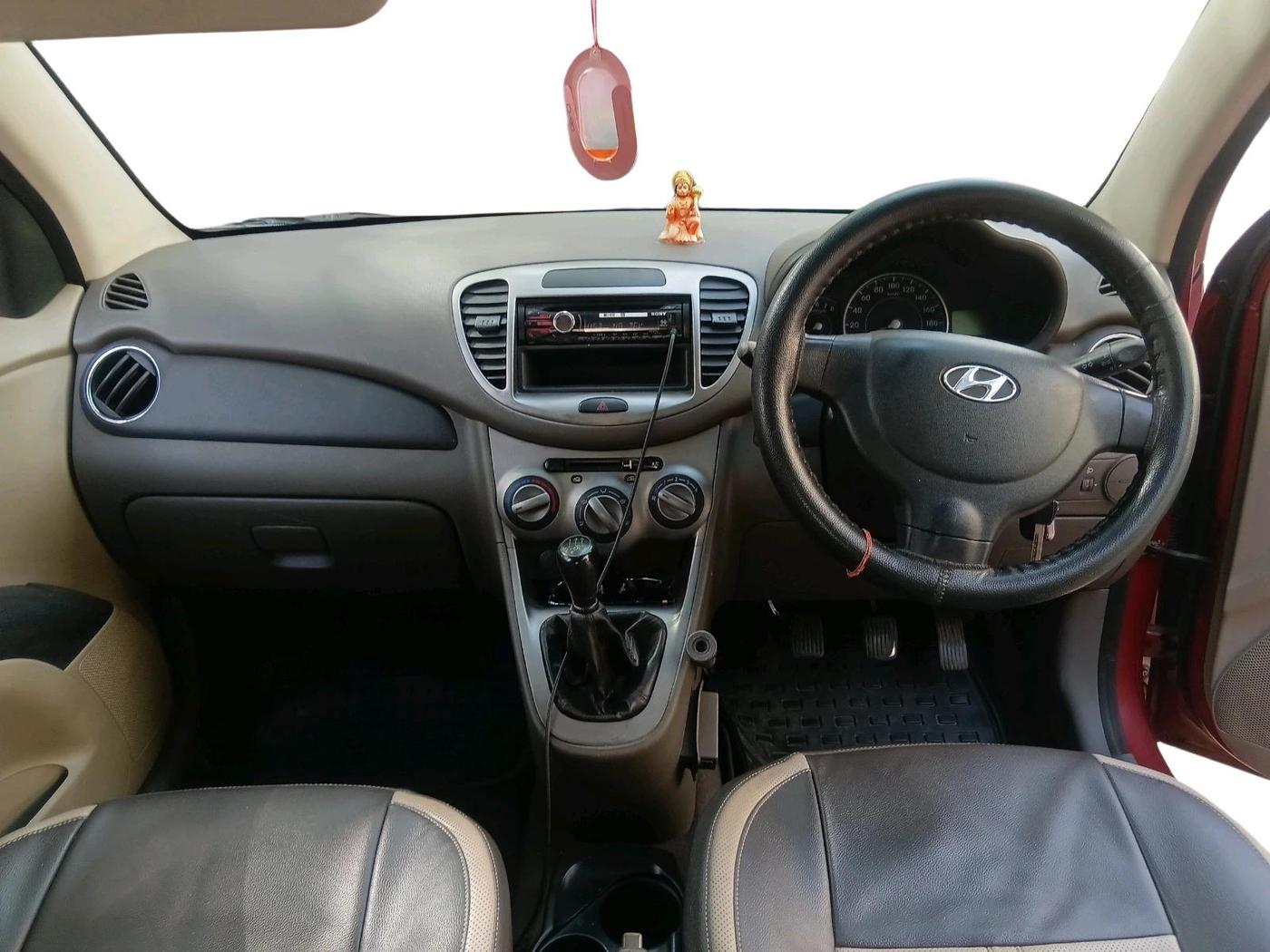 2012 Hyundai i10 MAGNA 1.2, Petrol, Manual, 1,23,127 km, interior