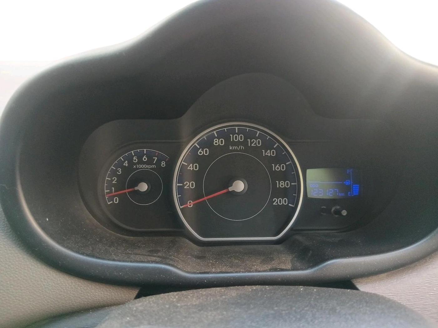 2012 Hyundai i10 MAGNA 1.2, Petrol, Manual, 1,23,127 km, interior