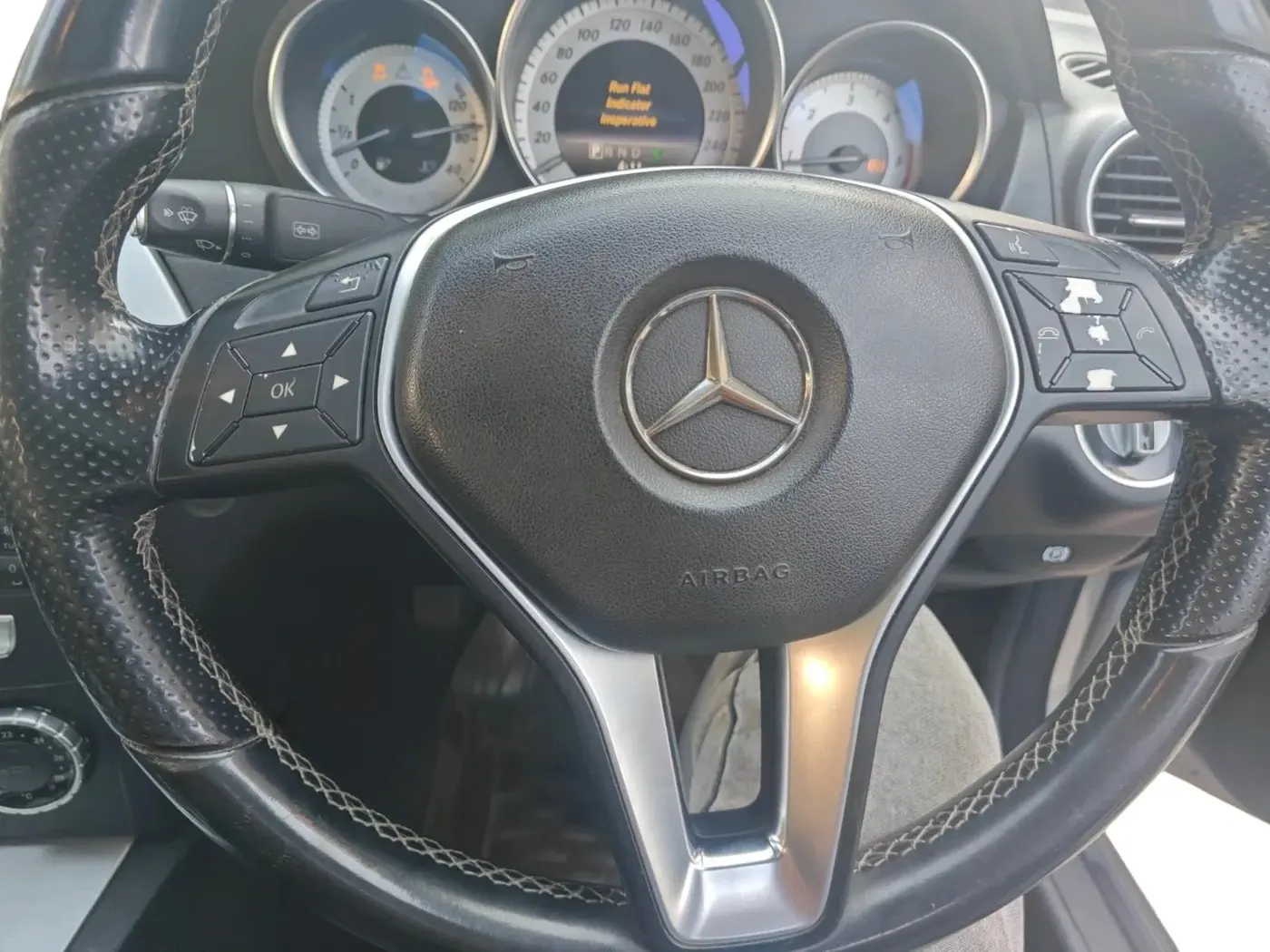 2014 Mercedes Benz C Class C 220 CDI AVANTGARDE, Diesel, Automatic, 60,825 km, interior