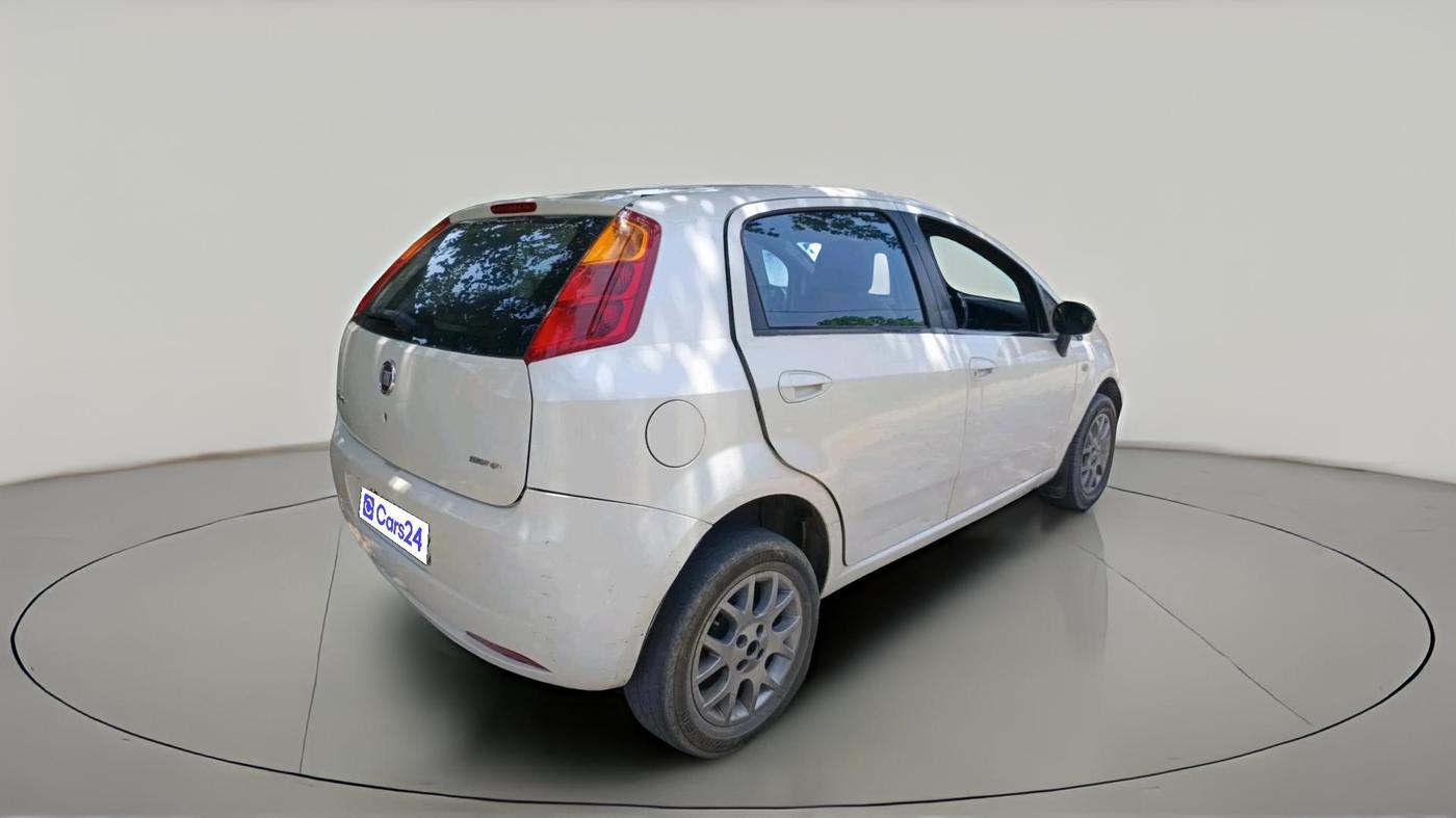 2014 Fiat Grand Punto Emotion 1.3, Diesel, Manual, 68,356 km, exterior