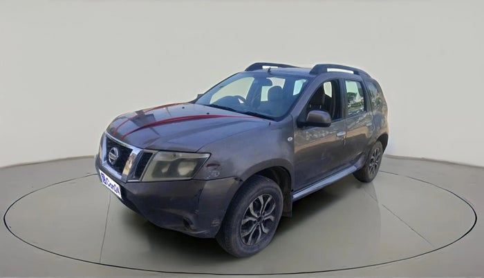 2013 Nissan Terrano XL (D), Diesel, Manual, 1,29,765 km, exterior