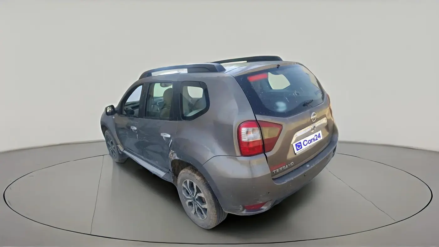 2013 Nissan Terrano XL (D), Diesel, Manual, 1,29,765 km, exterior