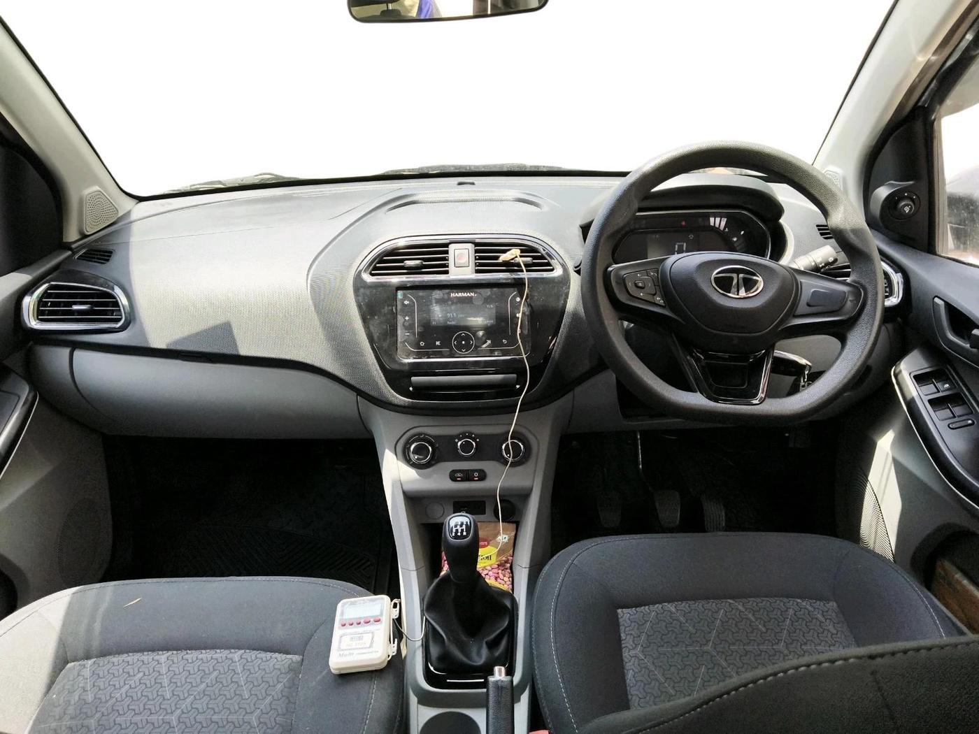 2024 Tata Tiago XT PETROL, Petrol, Manual, 2,758 km, interior