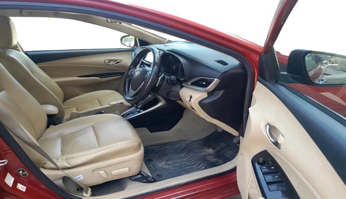 2018 Toyota YARIS VX CVT, Petrol, Automatic, 1,01,186 km, interior