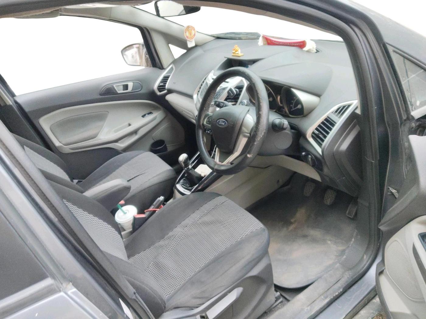 2015 Ford Ecosport TITANIUM 1.5L PETROL, Petrol, Manual, 1,59,292 km, interior