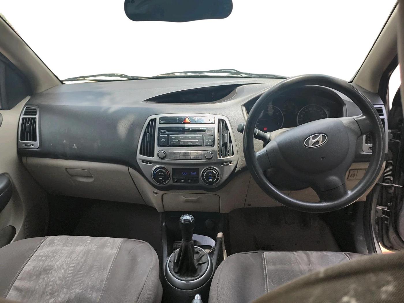 2014 Hyundai Elite i20 MAGNA 1.2, Petrol, Manual, 53,759 km, interior