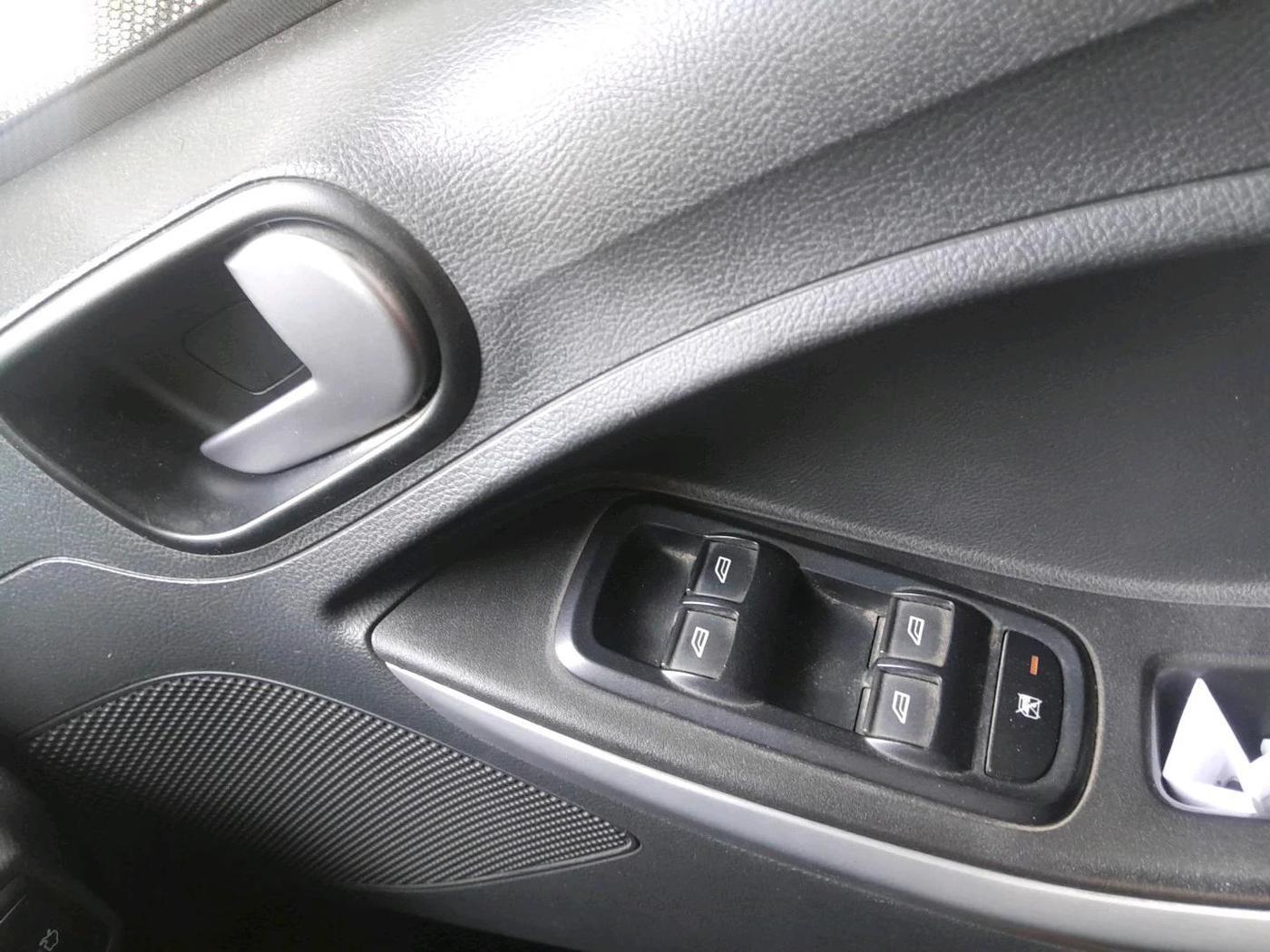 2016 Ford New Figo TITANIUM1.5 DIESEL, Diesel, Manual, 77,948 km, interior