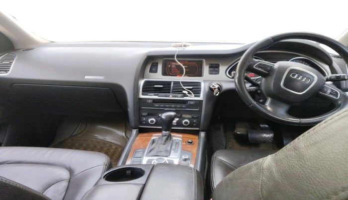 2009 Audi Q7 3.0 TDI QUATTRO, Diesel, Automatic, 98,791 km, interior