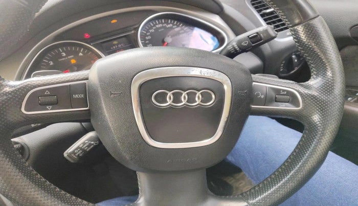 2009 Audi Q7 3.0 TDI QUATTRO, Diesel, Automatic, 98,791 km, interior