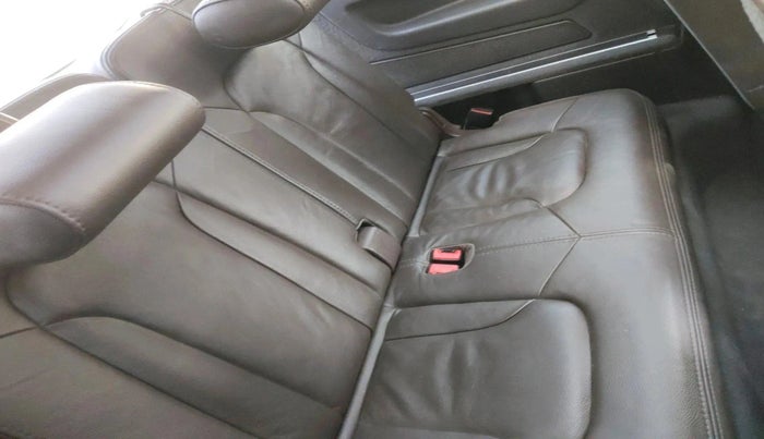 2009 Audi Q7 3.0 TDI QUATTRO, Diesel, Automatic, 98,791 km, interior