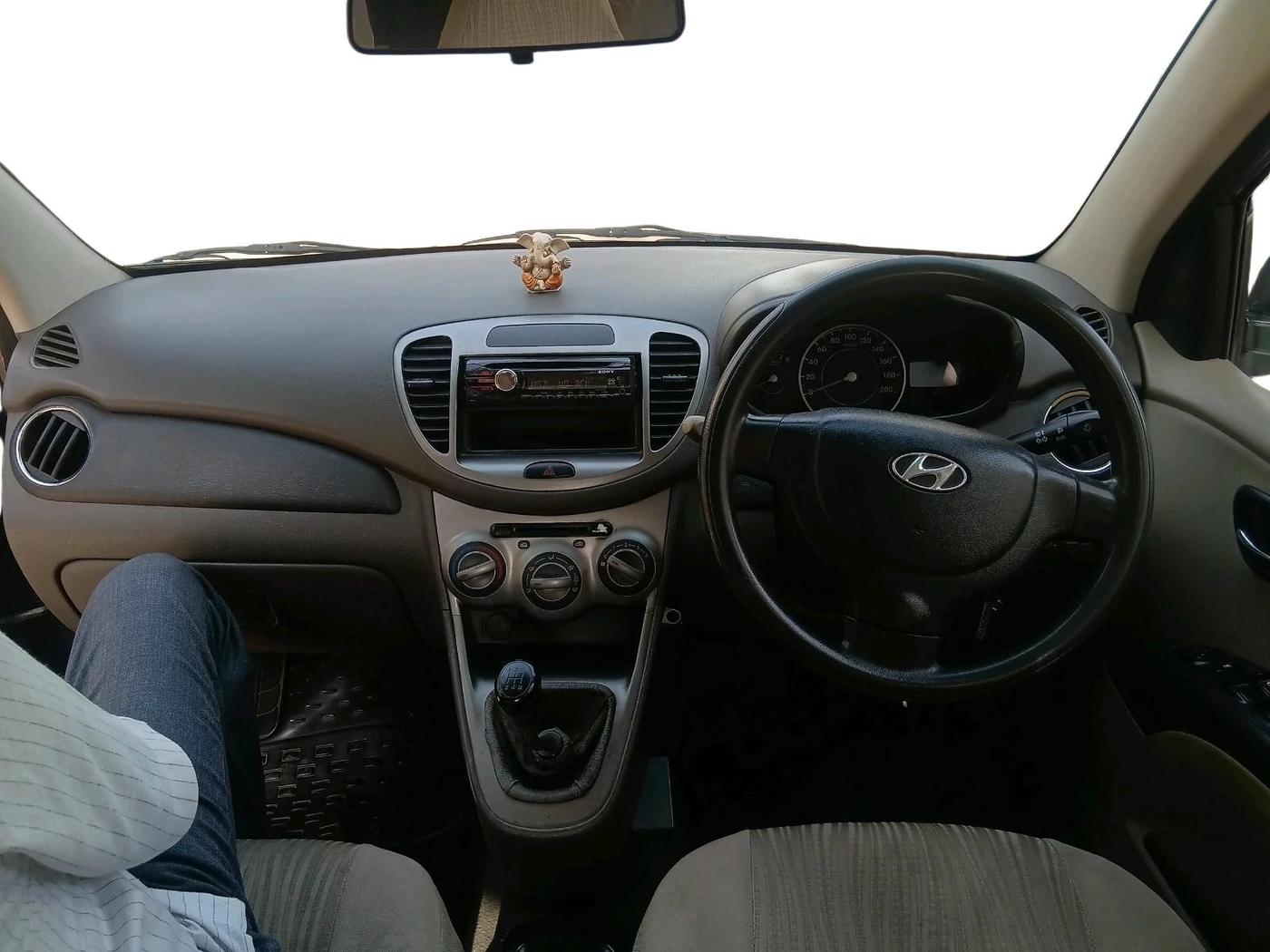 2012 Hyundai i10 MAGNA 1.2, Petrol, Manual, 93,644 km, interior