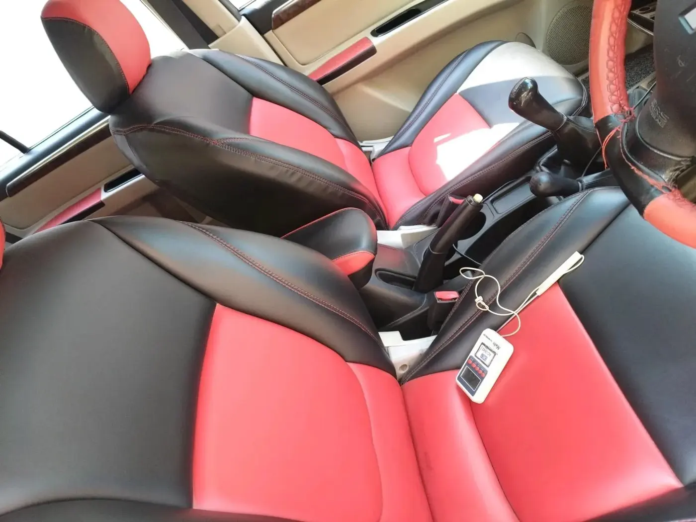 2013 Mitsubishi Pajero Sport 2.5 MT 4X4, Diesel, Manual, 1,32,831 km, interior