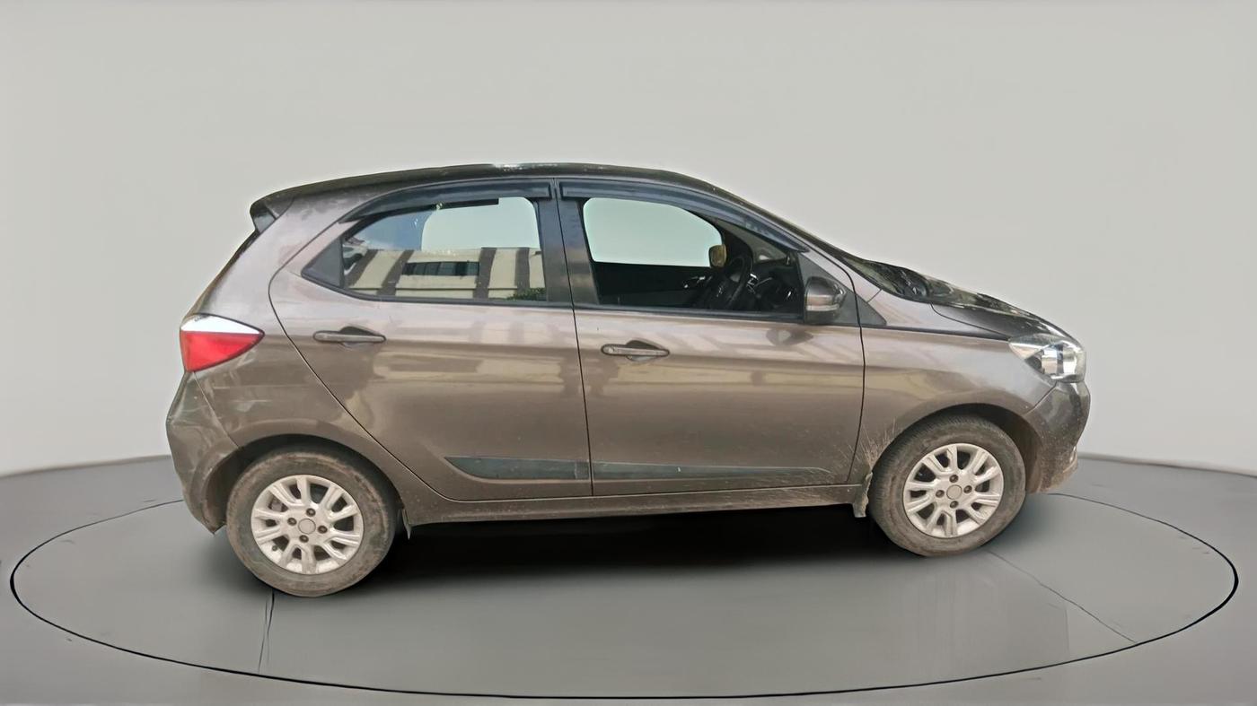 2018 Tata Tiago XZ PETROL, Petrol, Manual, 79,817 km, exterior