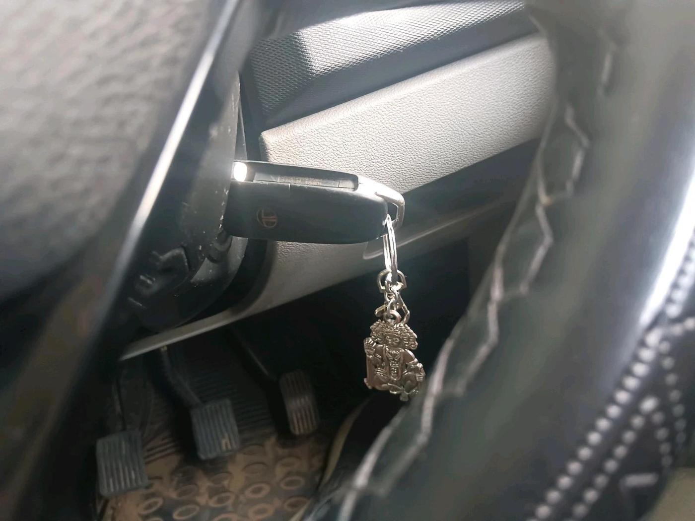 2018 Tata Tiago XZ PETROL, Petrol, Manual, 79,817 km, interior