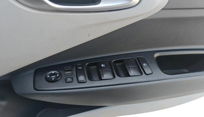 2022 Hyundai GRAND I10 NIOS SPORTZ 1.2 KAPPA VTVT, Petrol, Manual, 50,179 km, interior