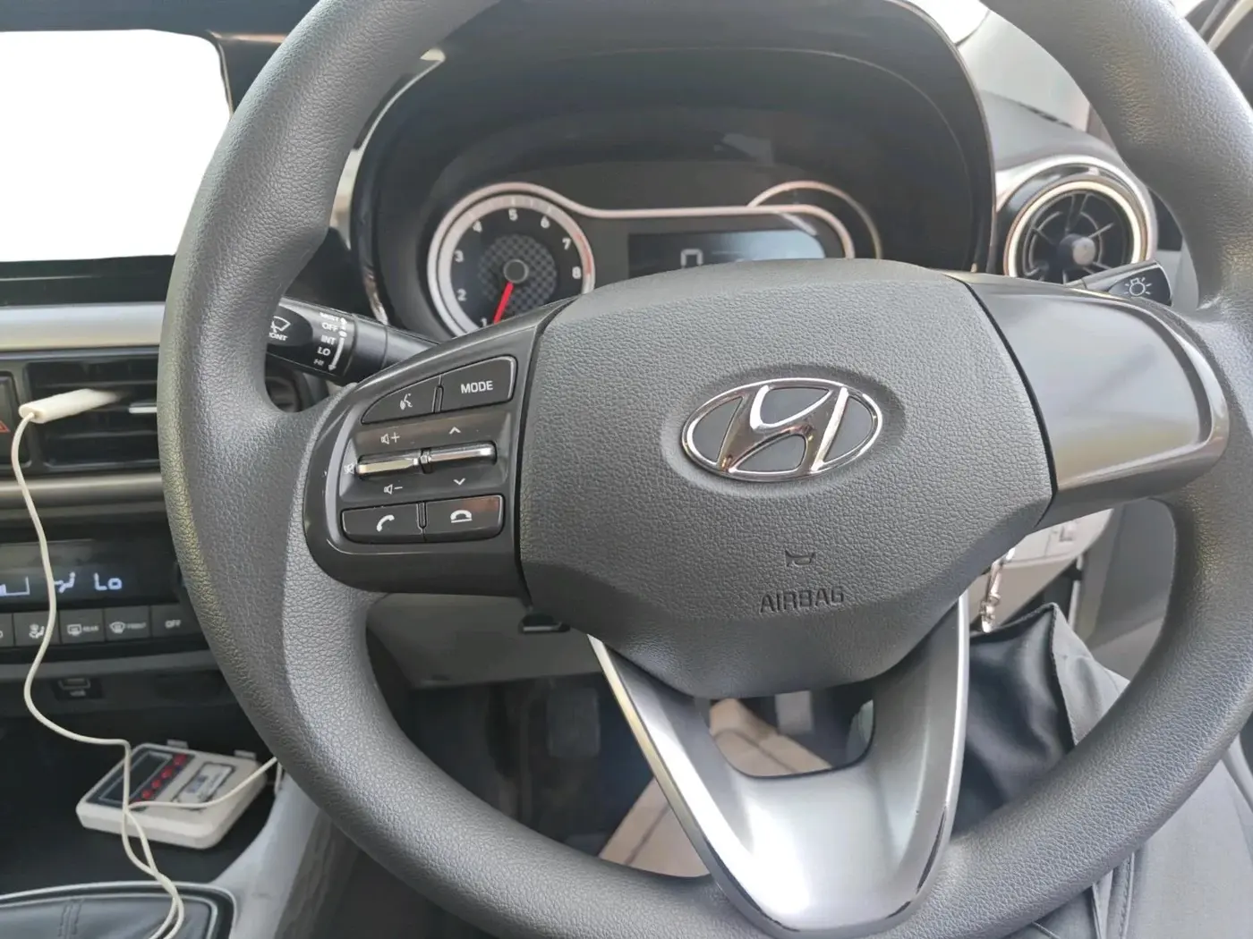 2022 Hyundai GRAND I10 NIOS SPORTZ 1.2 KAPPA VTVT, Petrol, Manual, 50,179 km, interior