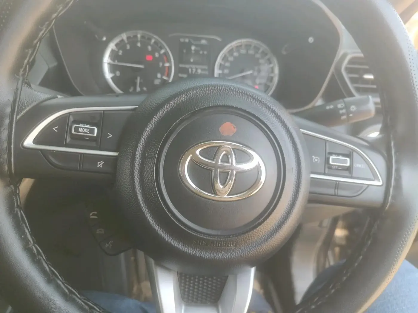 2025 Toyota URBAN CRUISER HYRYDER S NEO DRIVE, Petrol, Manual, 17,817 km, interior