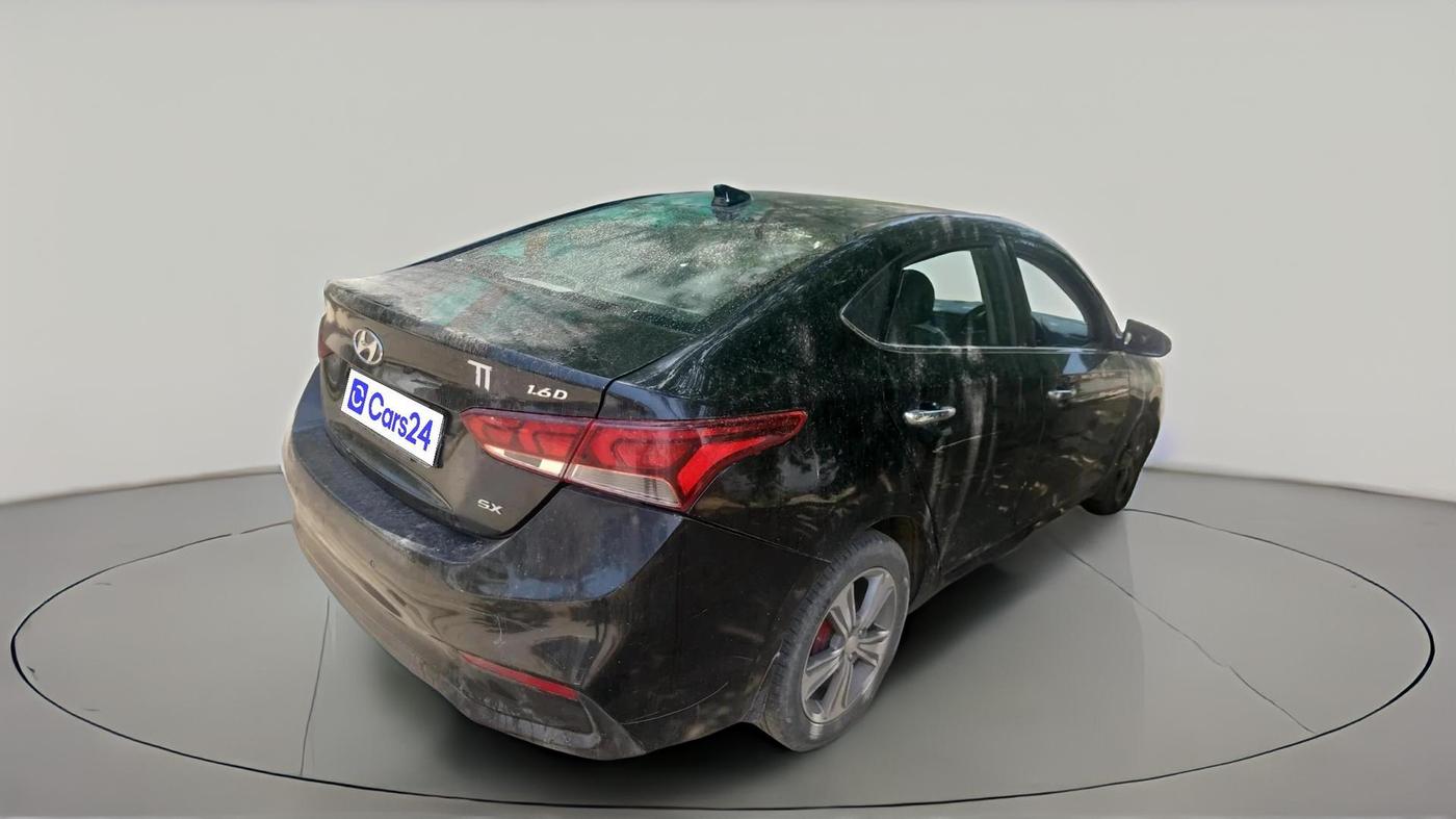2019 Hyundai Verna 1.6 SX (O) CRDI MT, Diesel, Manual, 1,02,921 km, exterior