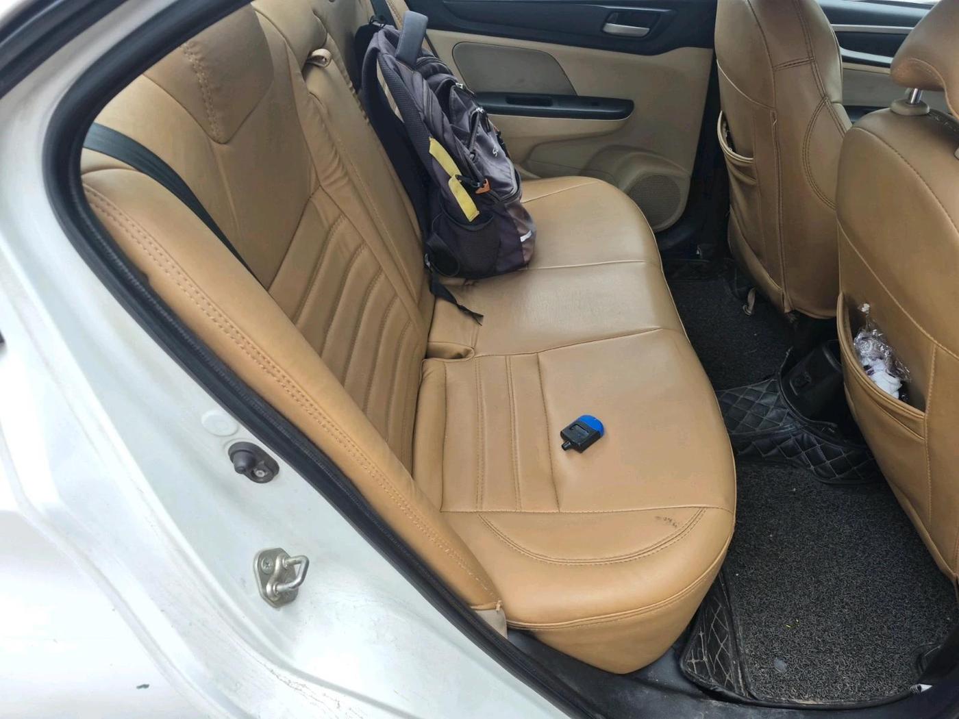 2021 Honda Amaze 1.5L I-DTEC VX, Diesel, Manual, 1,11,088 km, interior