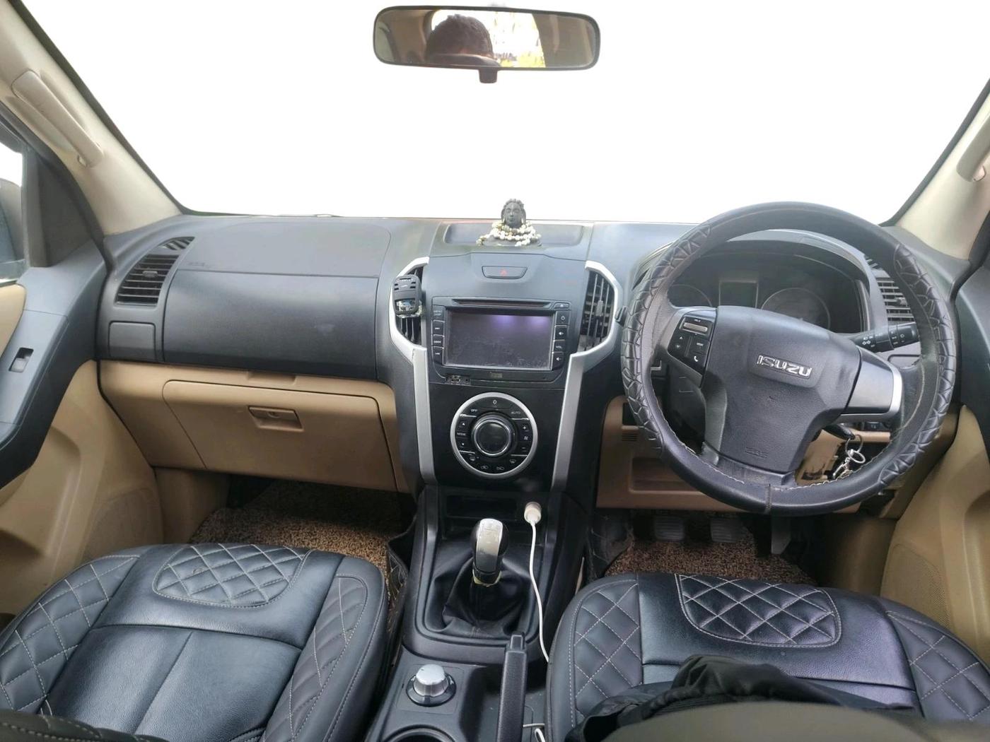 2018 ISUZU D-Max V Cross 4*4 MT, Diesel, Manual, 99,345 km, interior